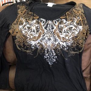 black long sleeve shirt w details